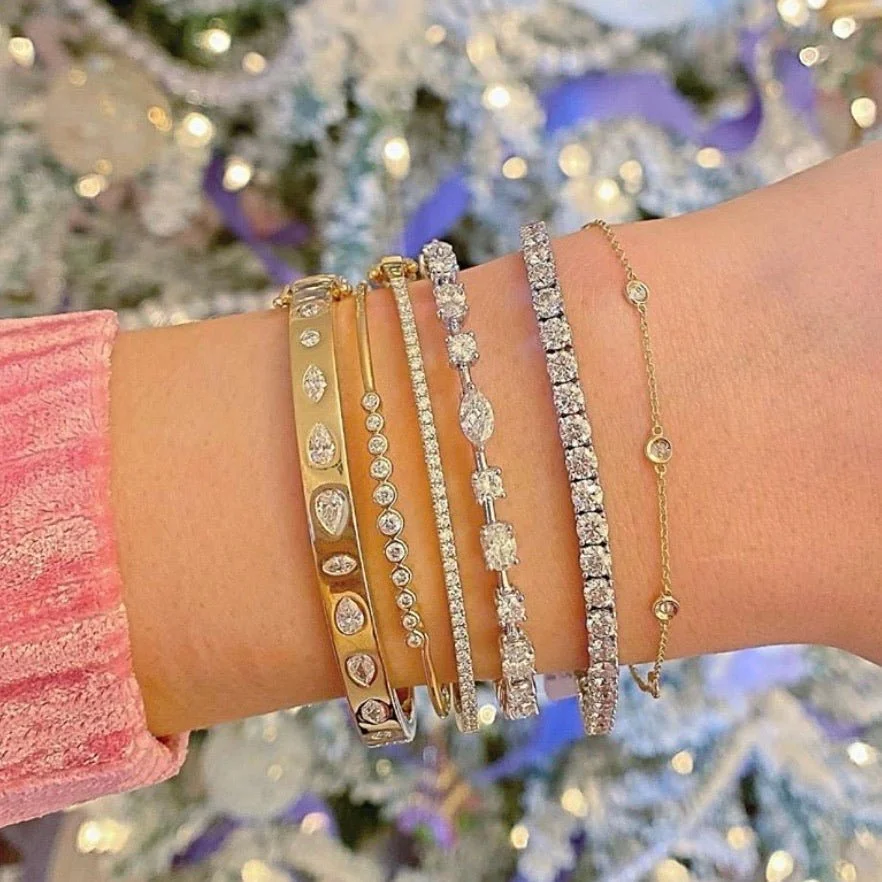 Bracelets 