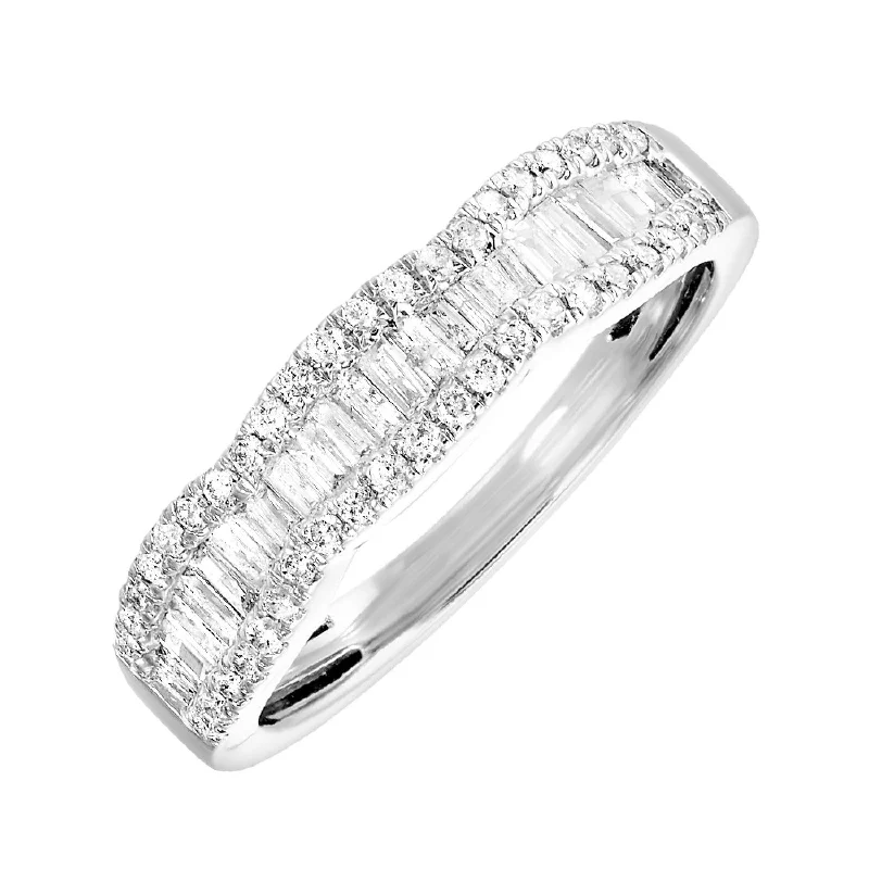 custom rings for men with engravings-Baguette Diamond Ring with Scalloped Sides