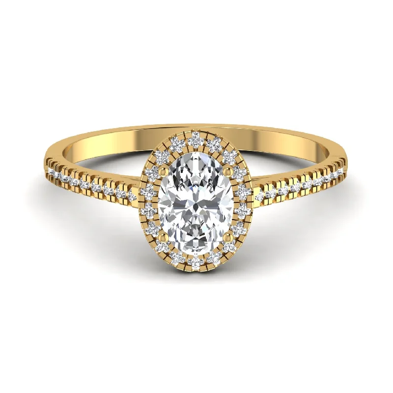 再来Center Oval Diamond Engagement Ring