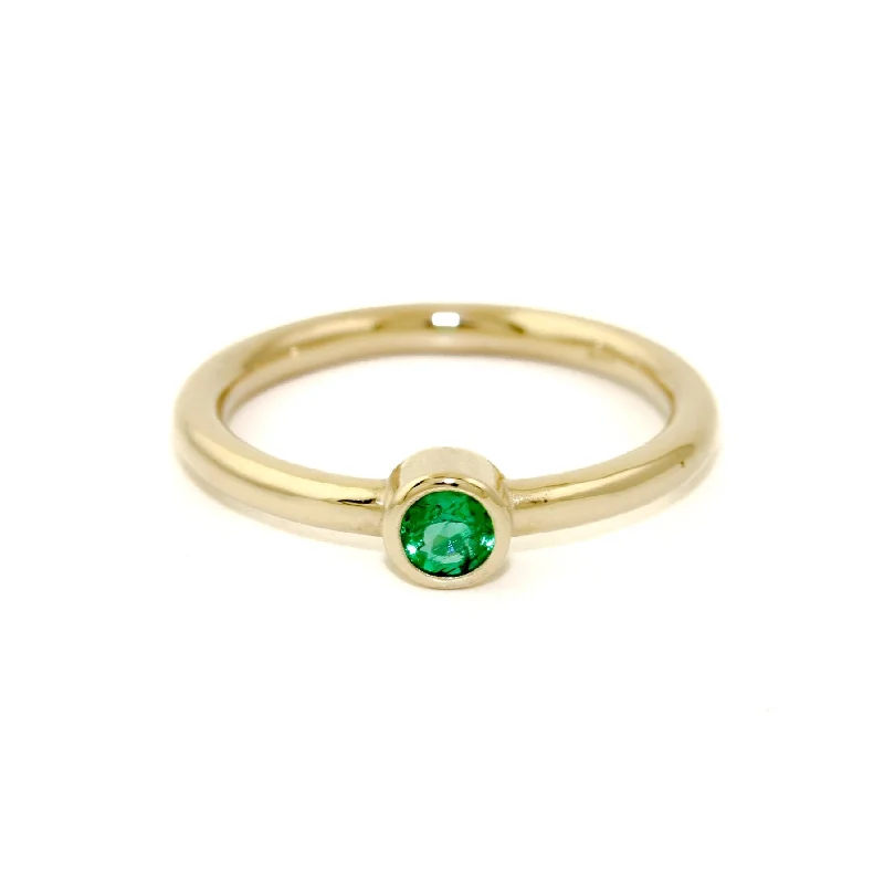 simple wedding bands for women-Simple 14K Emerald Ring