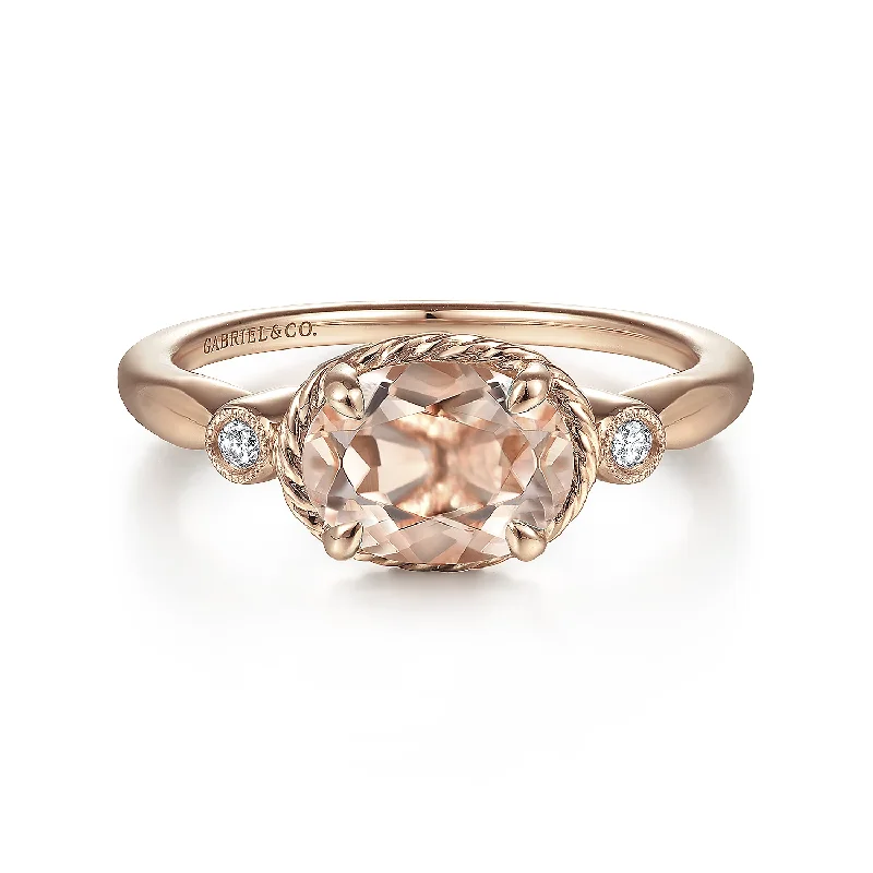 ChatGPT 说：14K Rose Gold Horizontal Oval Morganite and Diamond Three Stone Ring