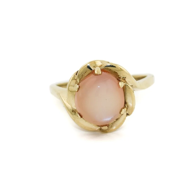 custom gold rings for engagement-Vintage 10k Gold Ring x Moonstone