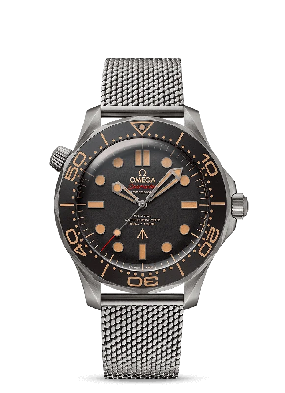 watches for men with titanium case -OMEGA Seamaster Diver 300M Co‑Axial Master Chronometer 42 mm "007 Edition"